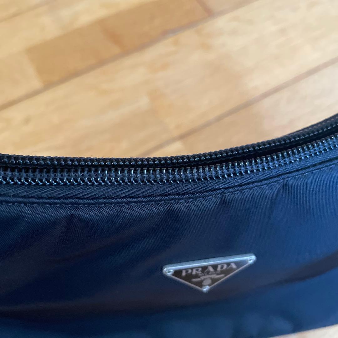 PRADA ナイロン ミニハンドバッグ アクセサリーポーチ