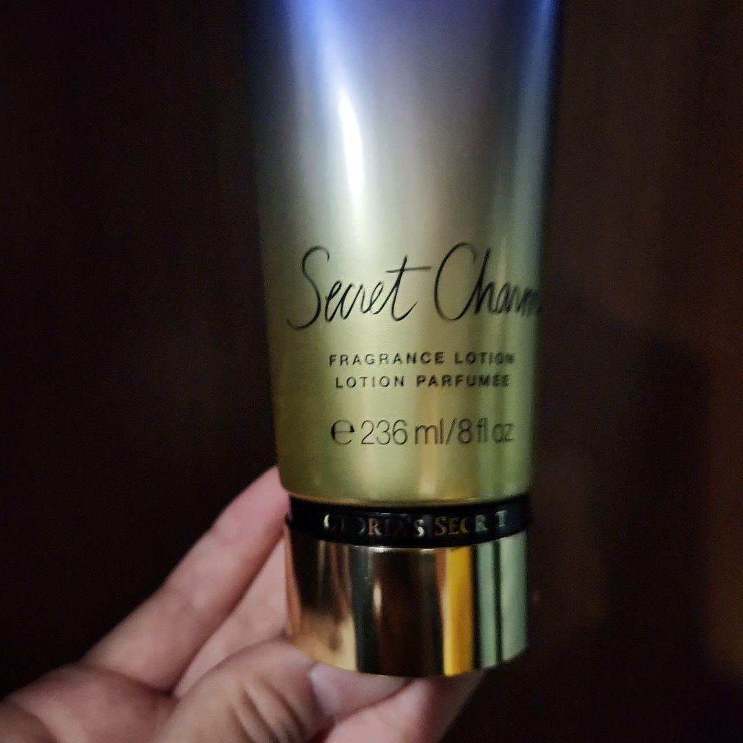 ヴィクトリアシークレット　未開封　シークレットチャーム　フレグランスローション