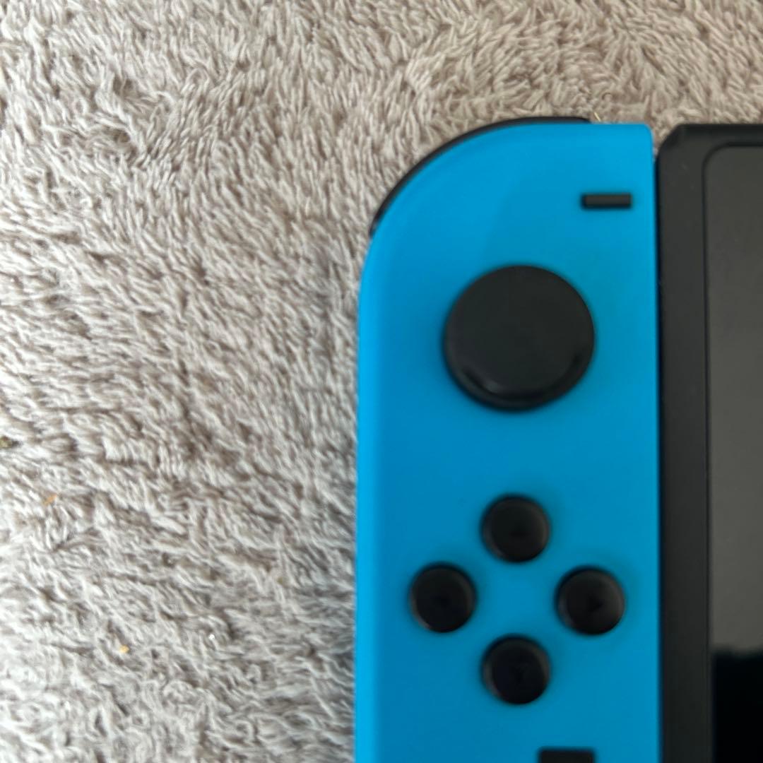 Nintendo Switch 赤/黒 本体 付属品付き　あつ森カセット付き