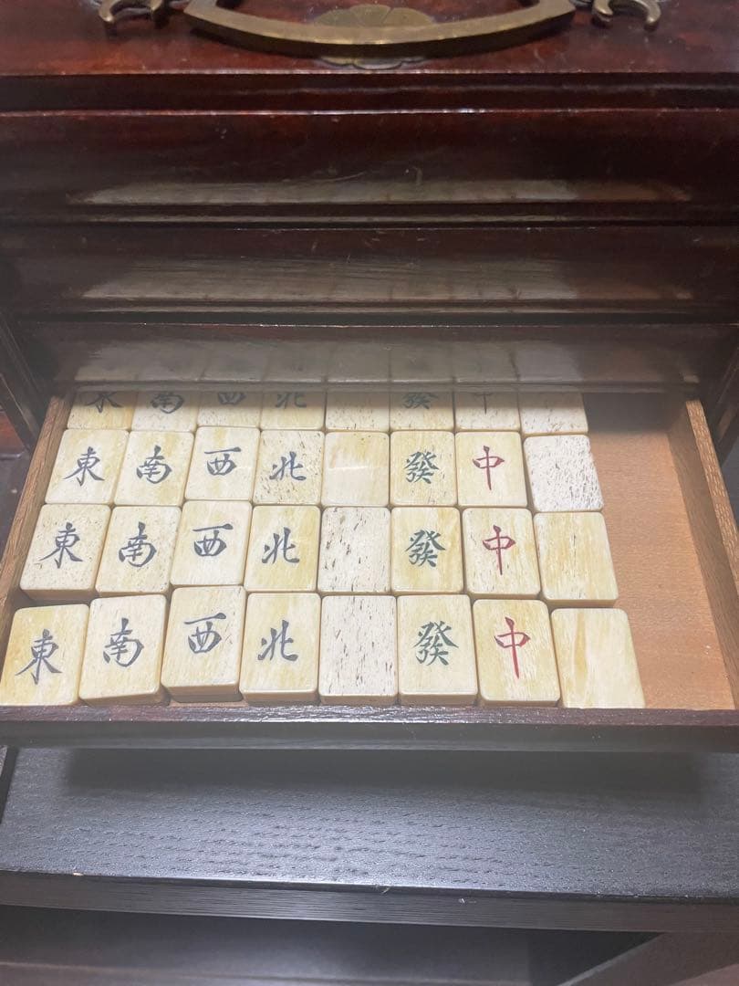 超レア超レトロ木製麻雀箱 伝統時代モノ&麻雀牌 ※骨牌背竹牌　※骨董品