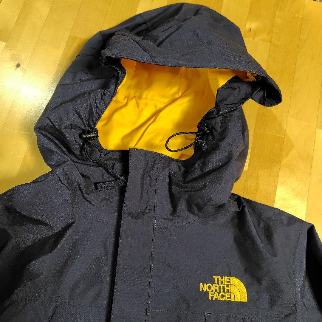 〈超美品✨️〉ノースフェイス　スノーウエア上下セット　140