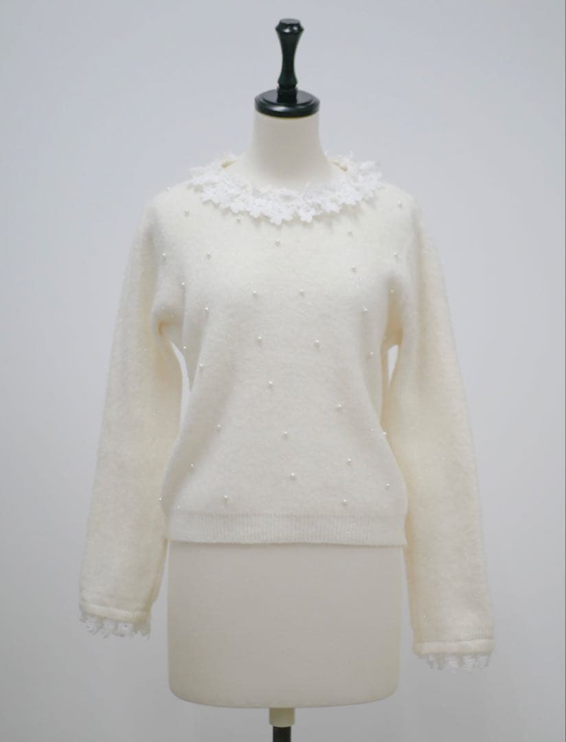 【Parum】2点おまとめ買いネックパールデザインフリルブラウス　ホワイト