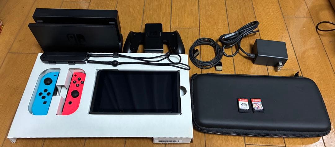 Nintendo Switch 本体　スマプラマリオカート　2本　ケース付