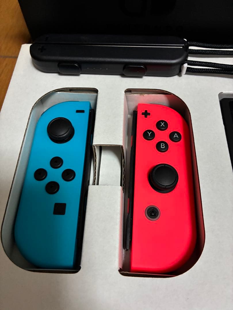 Nintendo Switch 本体　スマプラマリオカート　2本　ケース付