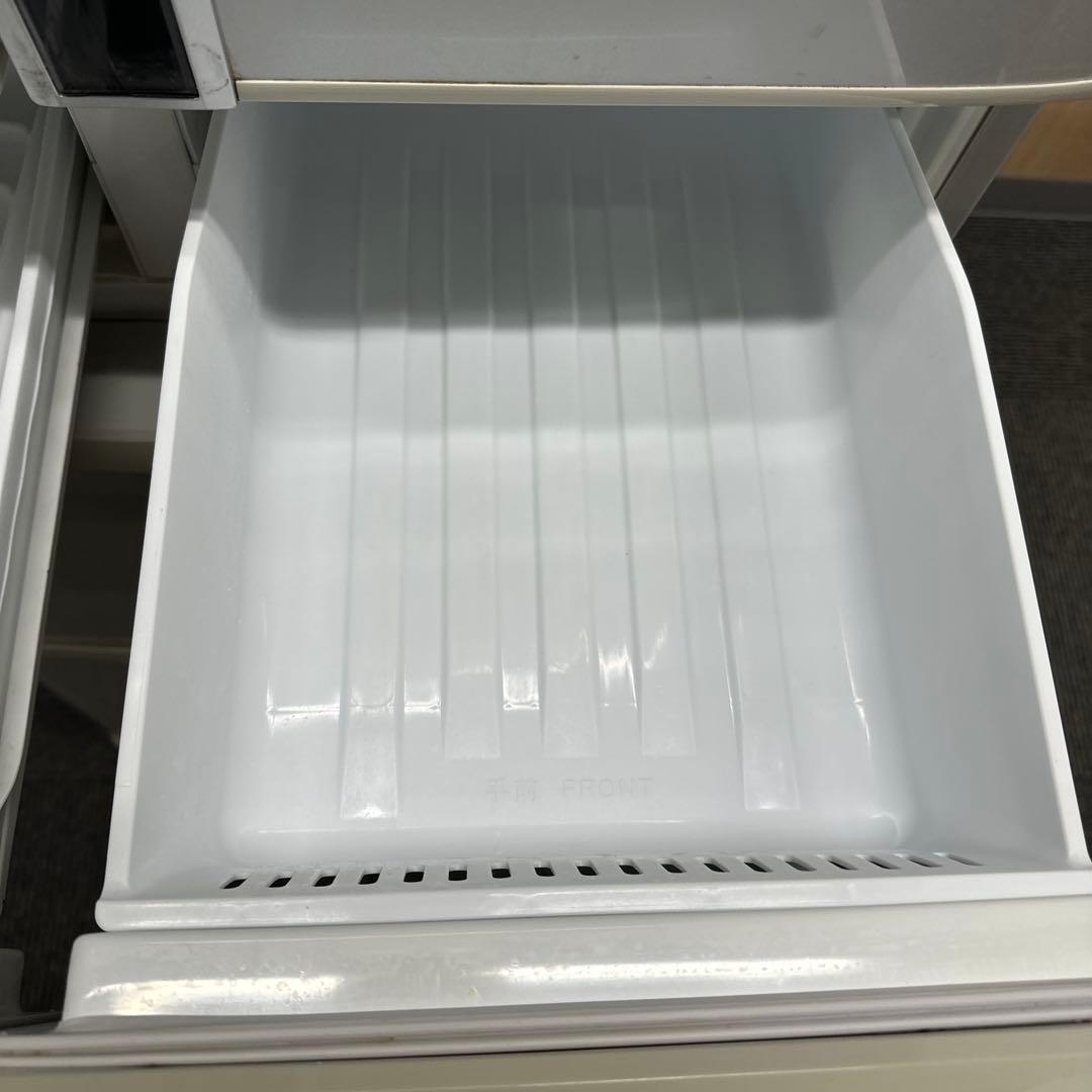 送料込みPanasonic 冷蔵庫 NR-FTF424-H シルバー　2257