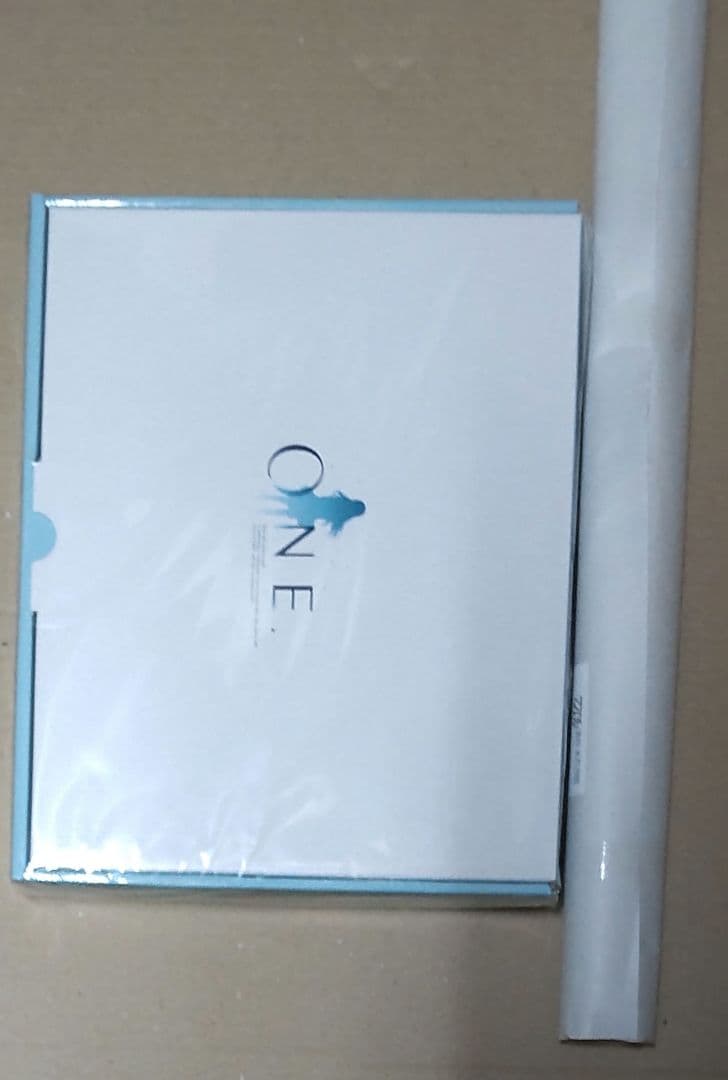 新品未開封 ONE. メモリアルBOX ソフマップ 有償特典 B2タペストリー