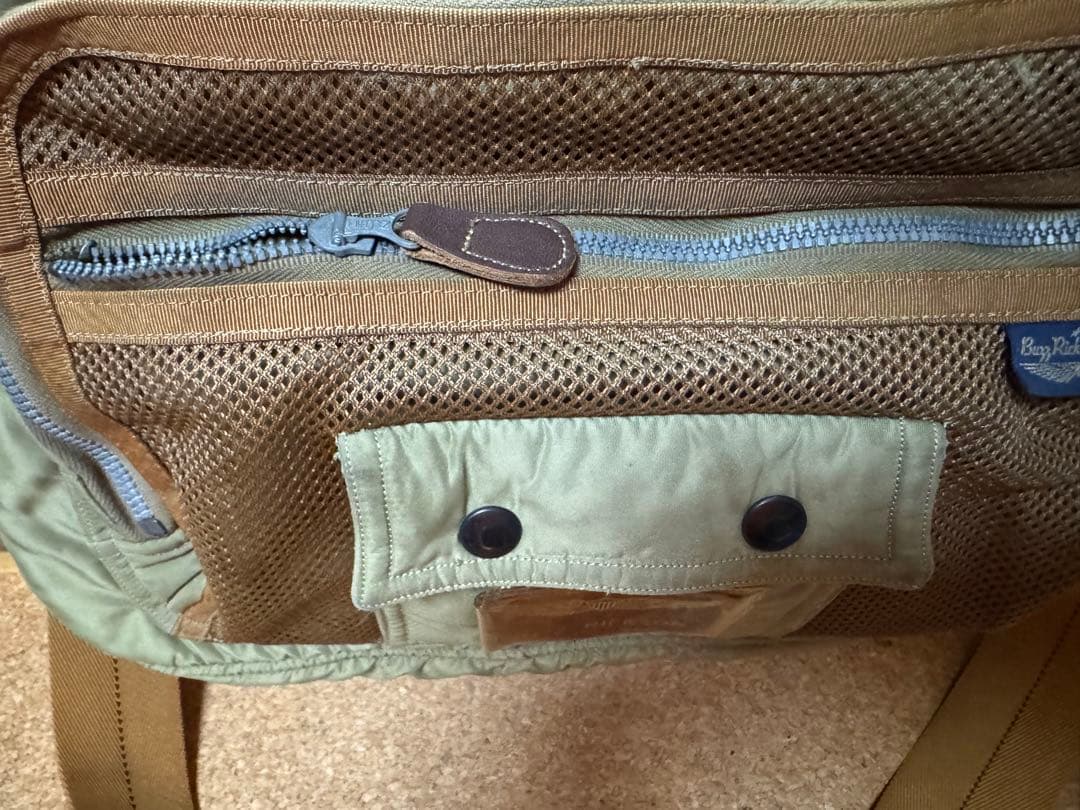 希少品⭐︎バズリクソンズ　ショルダーバッグ　BR-5 オリーブ　Mサイズ　USED