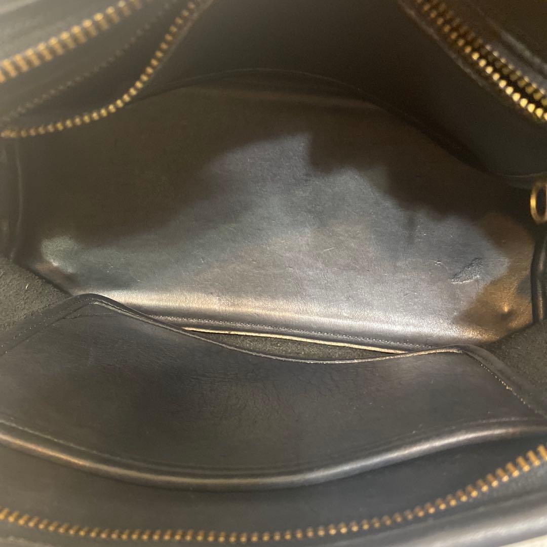 ハンドバッグ　ショルダーバッグ　オールドコーチ　黒　本革