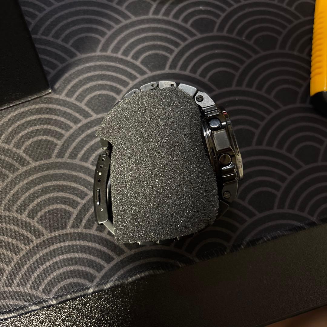 Casio Gshock GMW-B5000GD-1JF（値下げ交渉可）