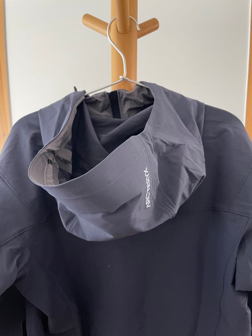 Arc'teryx ガンマフーディ　ブラックサファイア　Mサイズ