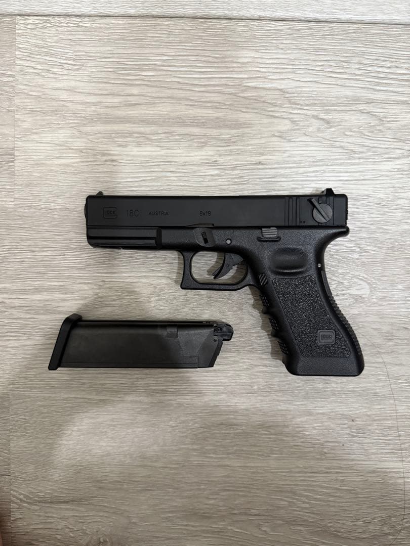 東京マルイGlock 18c ガスガン