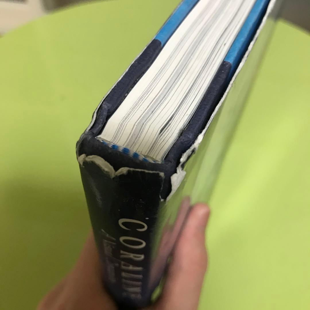 CORALINE A Visual Companion 洋書