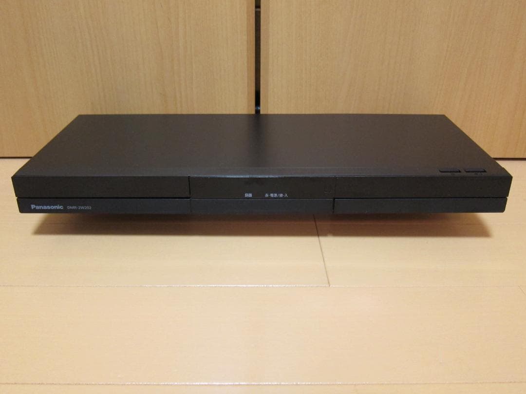 リモコン付属。新品HDD2TBへ交換！Panasonic DMR-2W202
