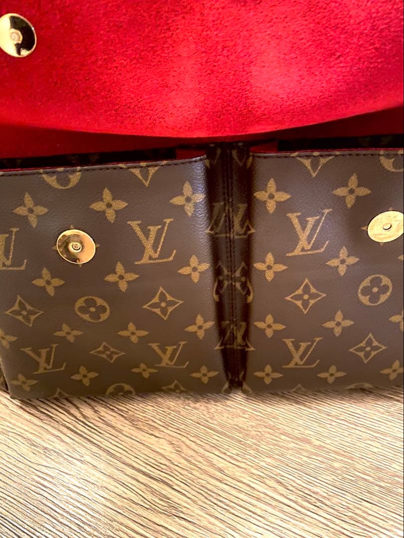 Louis Vuitton ブラウンレザートートバッグ