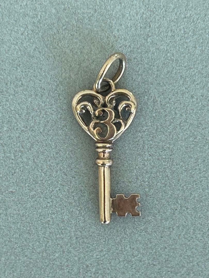 アガット　キーチャーム　鍵　ナンバー3 K-10