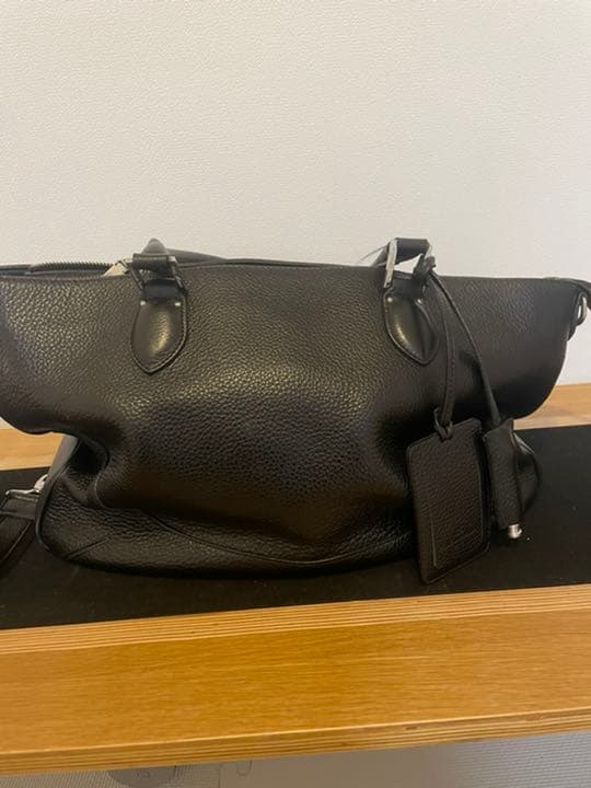 ショルダーバッグ　PELLE MORBID