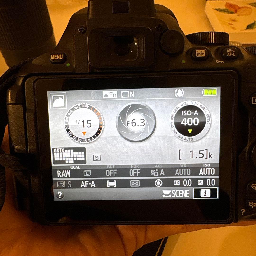 す*♪様 【美品】Nikon D5600 ダブルズームキット Camera ボデ