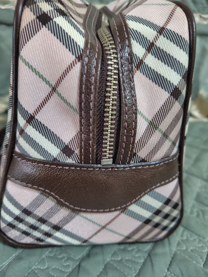 希少　バーバリーブルーレーベル　チェック柄ハンドバッグ　ピンク