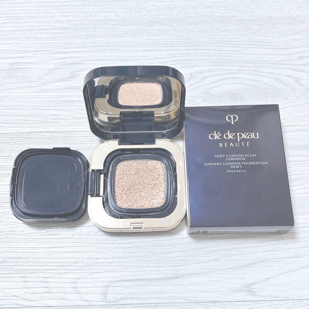 Clé de Peau Beauté タンクッションエクラ ルミヌ オークル00