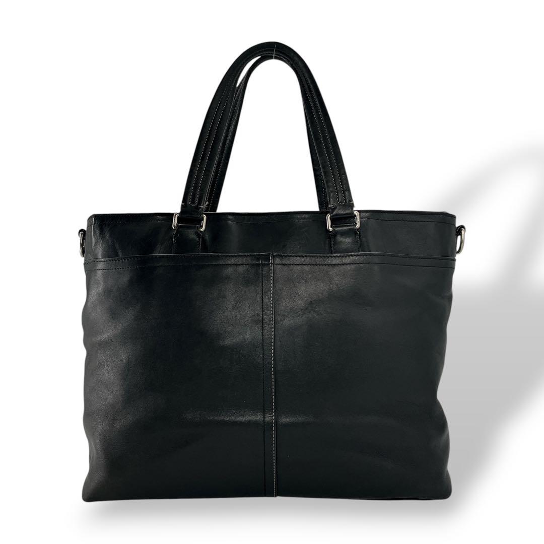 コーチ　2way ビジネスバッグ　ブリーフケース　型押しロゴ　A4可　レザー　黒