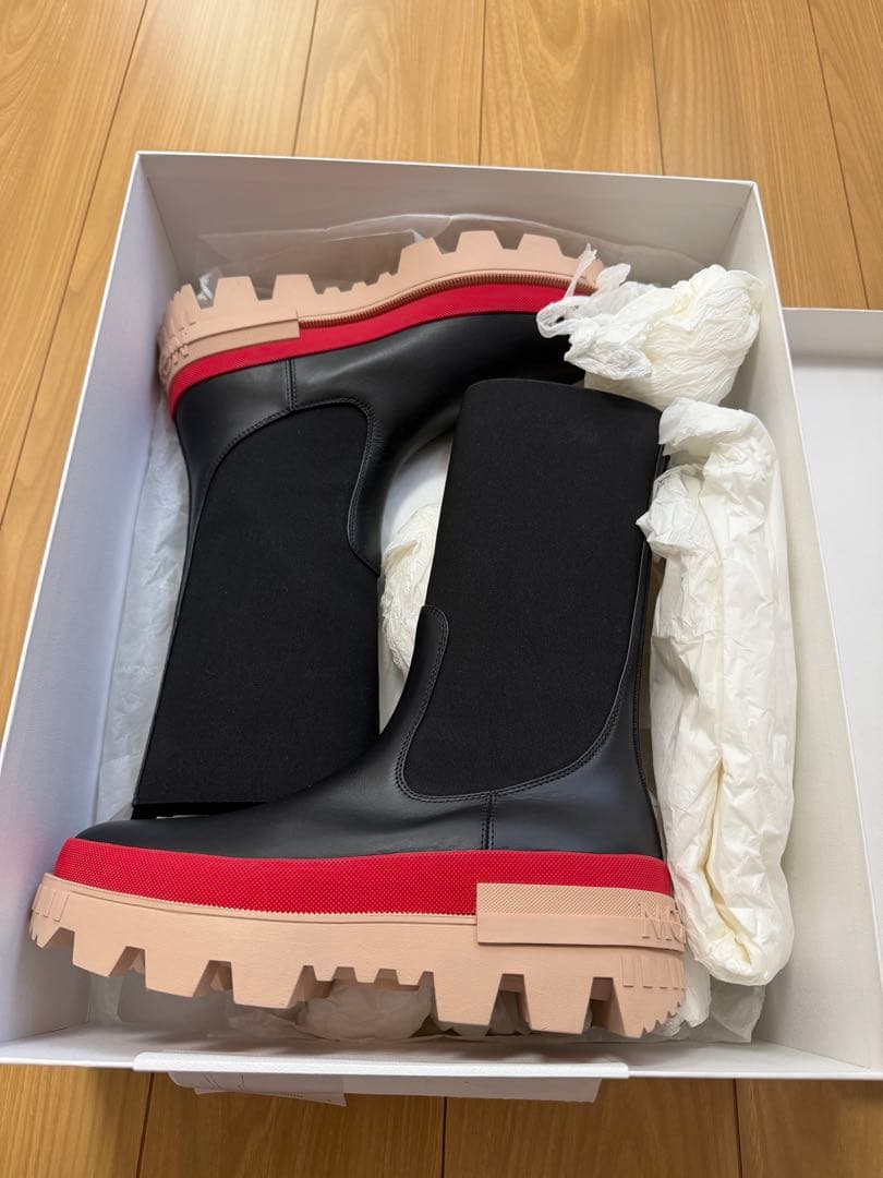 MONCLER NEUE CHELSEA HIGH ブーツ39 試着のみ
