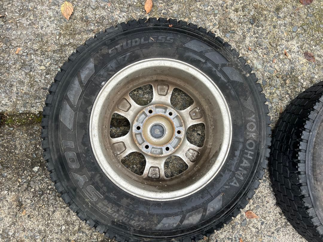 ハイエース　アルミホイール　スタッドレスセット