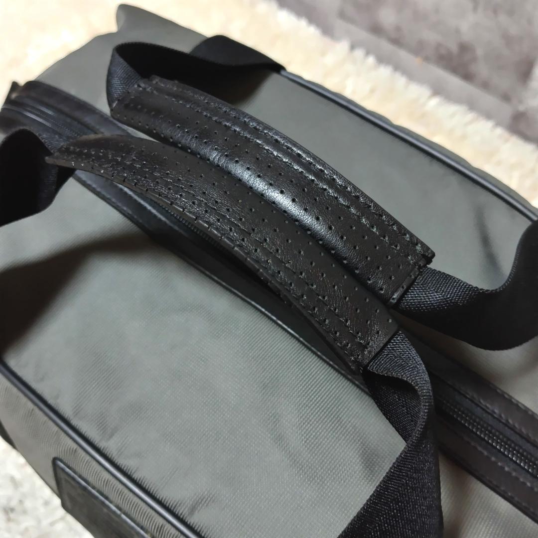 極美品 コーチ ボイジャー ジム バッグ グレー 2way 大容量 ナイロン