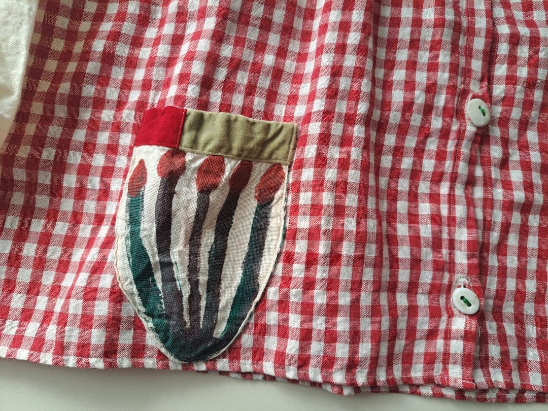 早川ユミさん　ジャケットブラウス　赤チェック