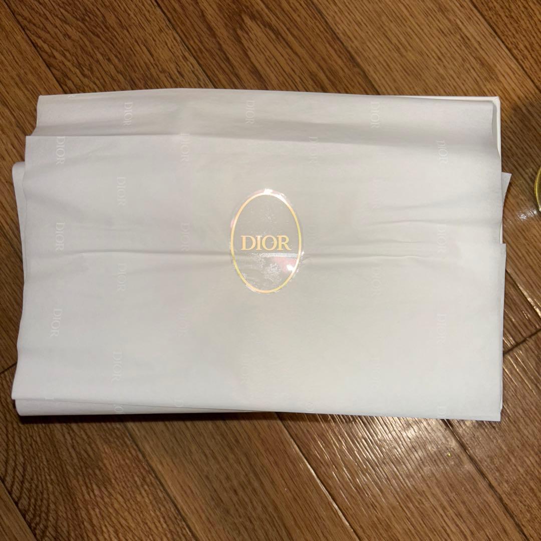 新品Diorホリデーギフト2023　クリスマスギフト