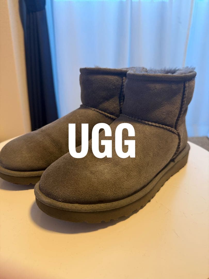 UGG ムートンブーツ　グレー