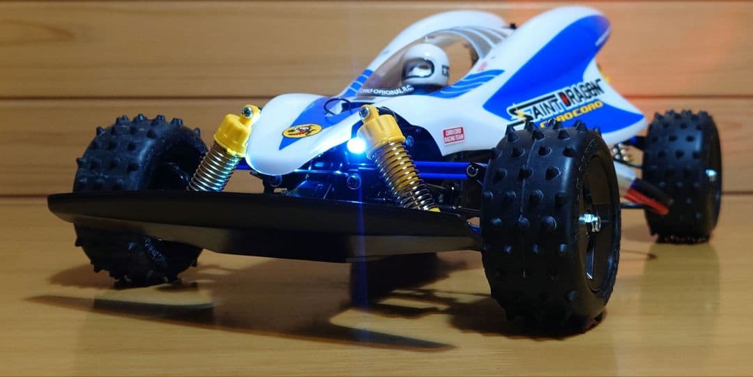 タミヤLEDセイントドラゴン＆三和プロポ＆バッテリー充電器・完成未走行品セット