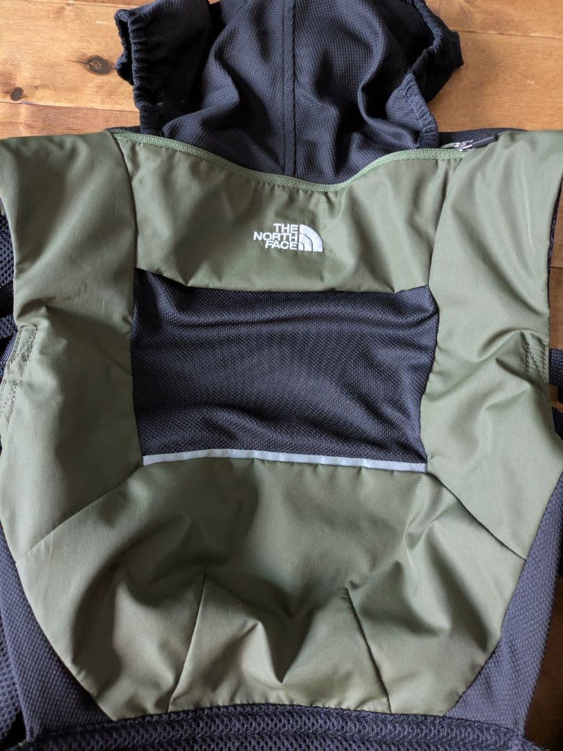 THE NORTH FACE　抱っこ紐　オリーブグリーン