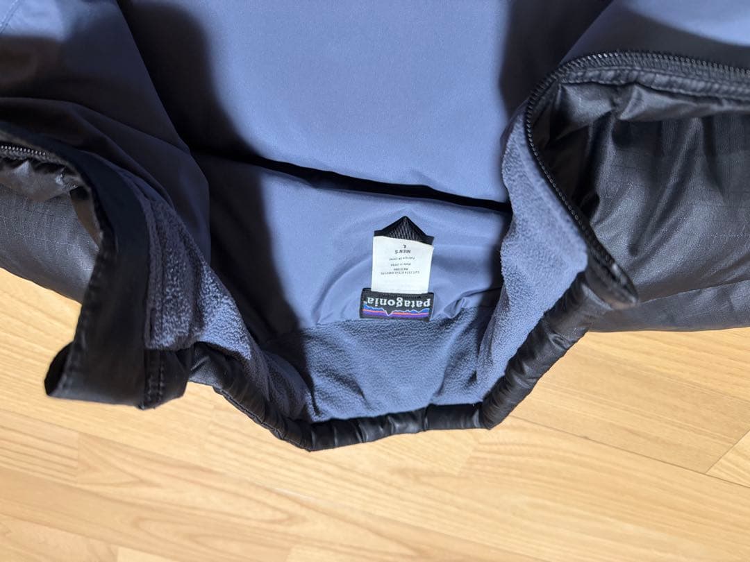 Patagonia ブラック ダウンベスト