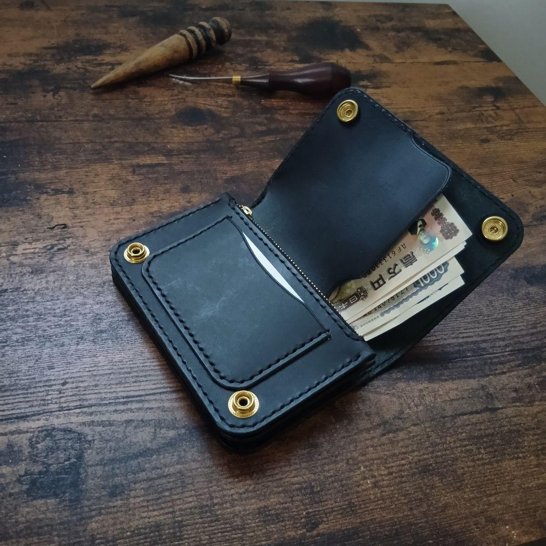 ★お札を折らず収納★【国産　姫路レザー】ミドルトラッカーウォレット