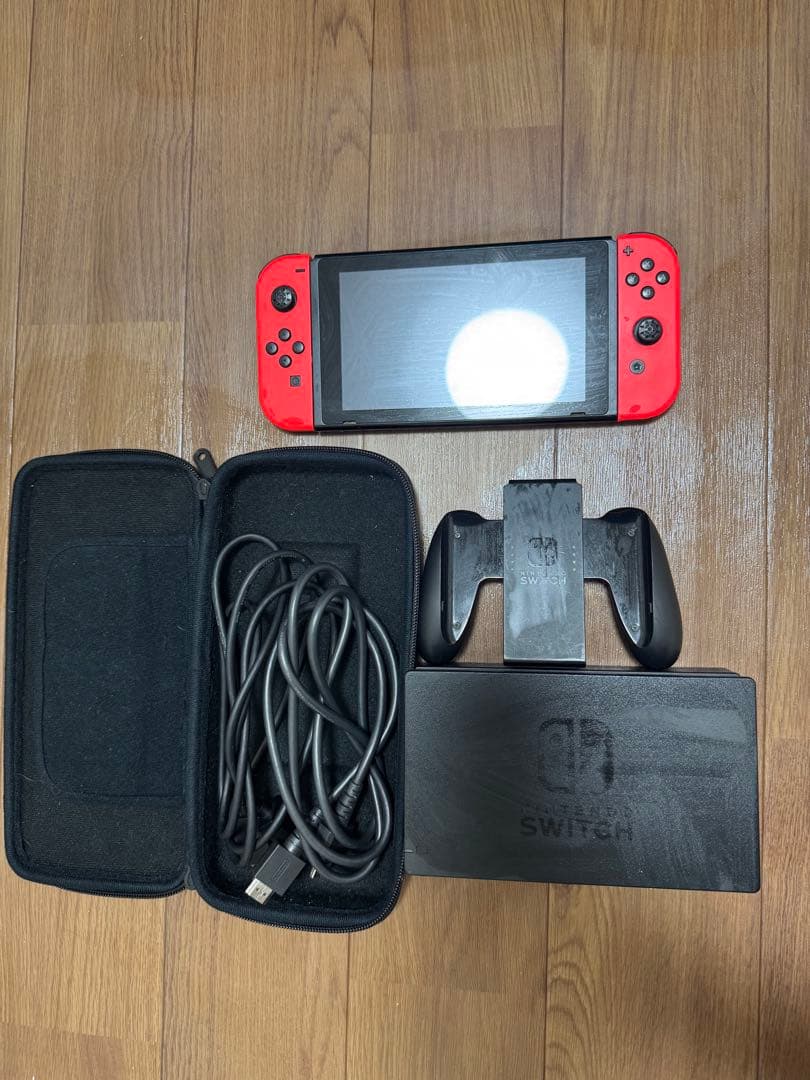 Nintendo Switch Lite 赤色 本体 付属品あり（訳あり）