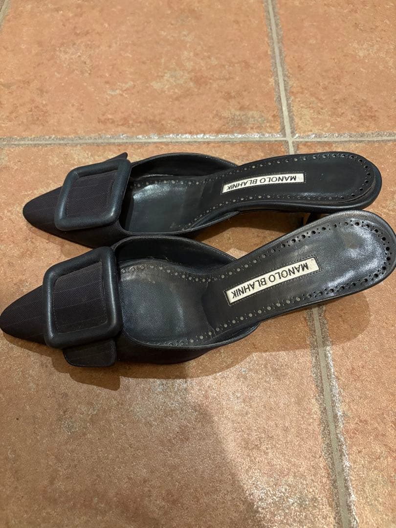 MANOLO BLAHNIK ミュール