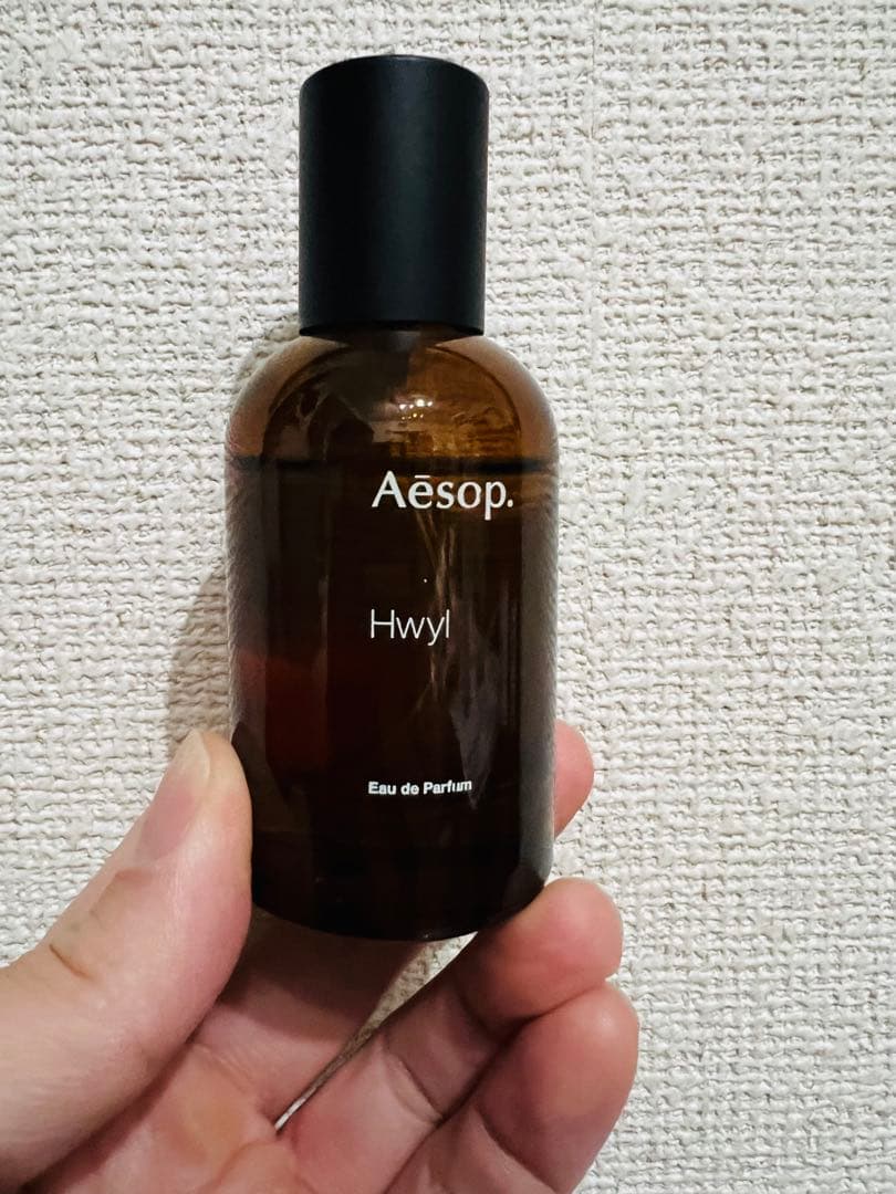 【芸能人御用達】Aesop ヒュイル　オードパルファム 外箱付き