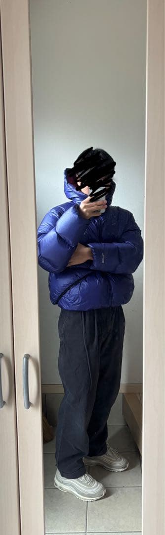 stussy ダウンジャケット