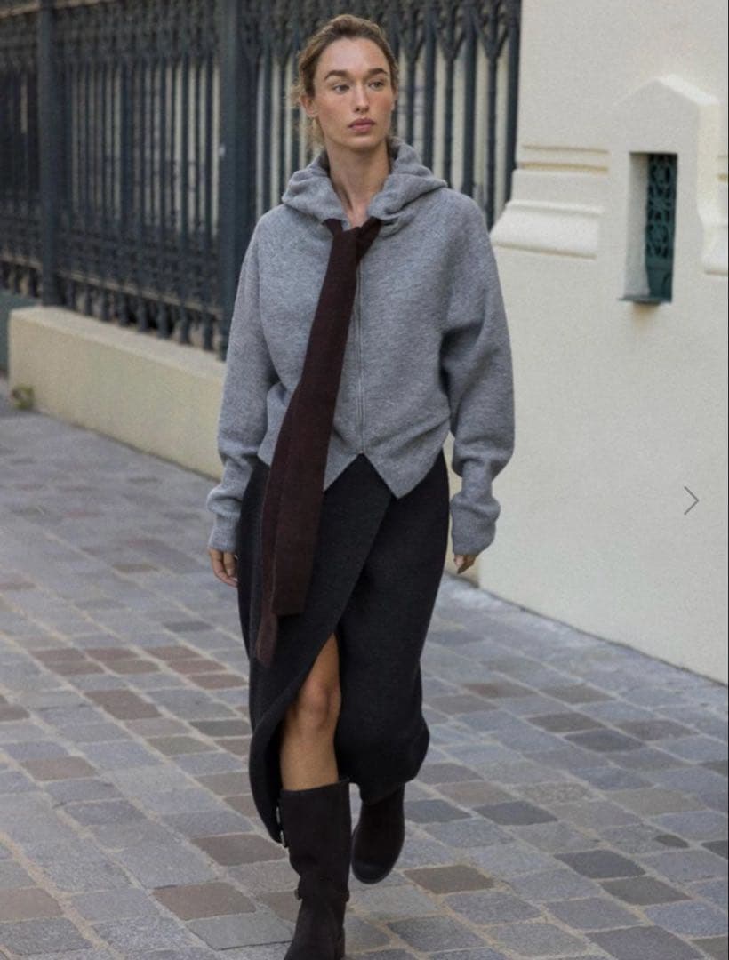 ZARA コントラストドローストリングフーディ