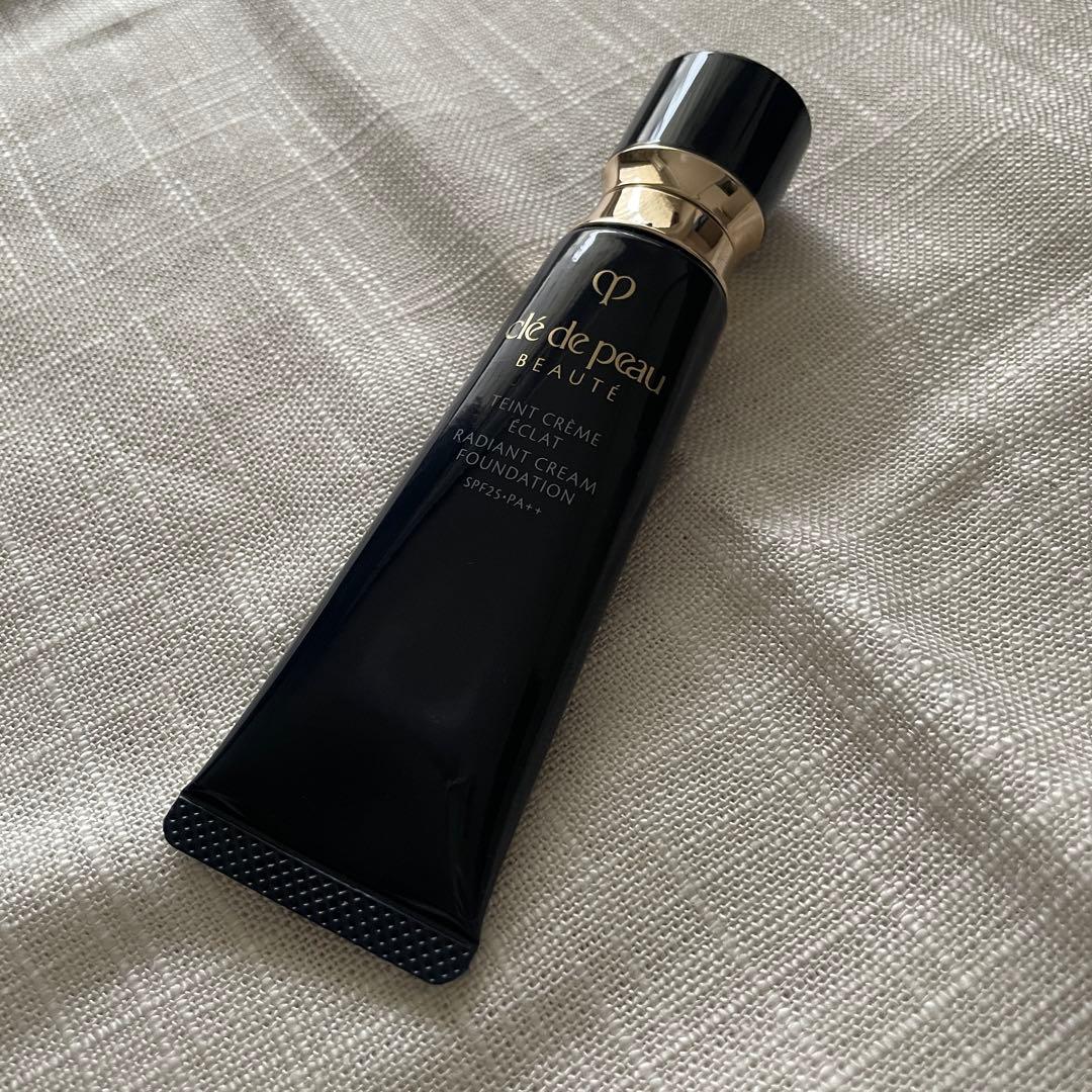 クレ・ド・ポー ボーテ　タンクレームエクラn【オークル00】