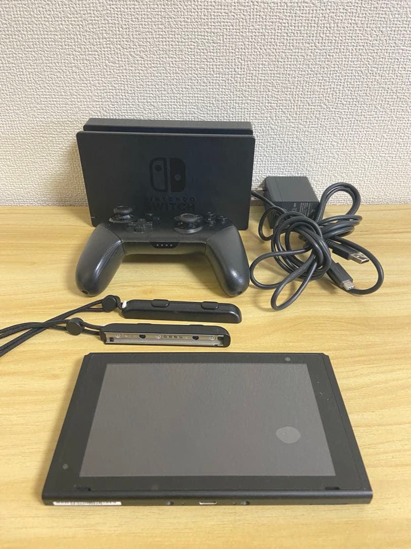 。【初期化済み】Nintendo Switch ワイヤレスコントローラー付き