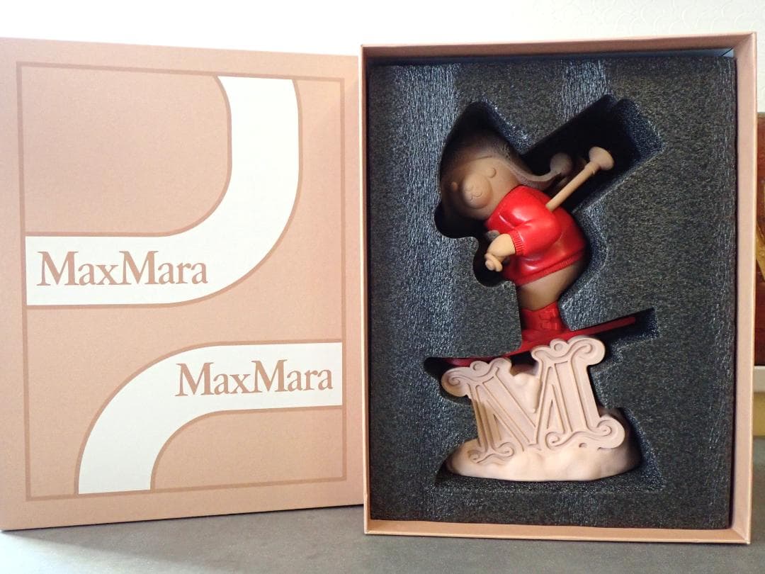 MaxMara ベアフィギュア 高25㎝ ノベルティー 非売品 TOY