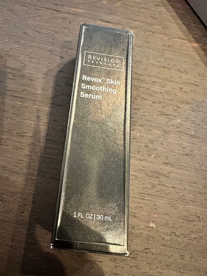 【新品未使用】リビジョンリボックススキンスムージングセラム 30ml