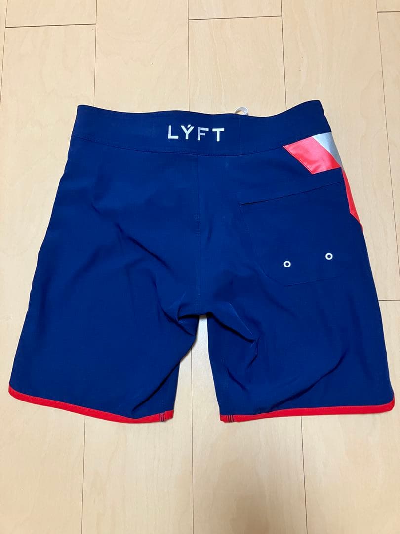 LYFT ステージショーツ　サーフパンツ