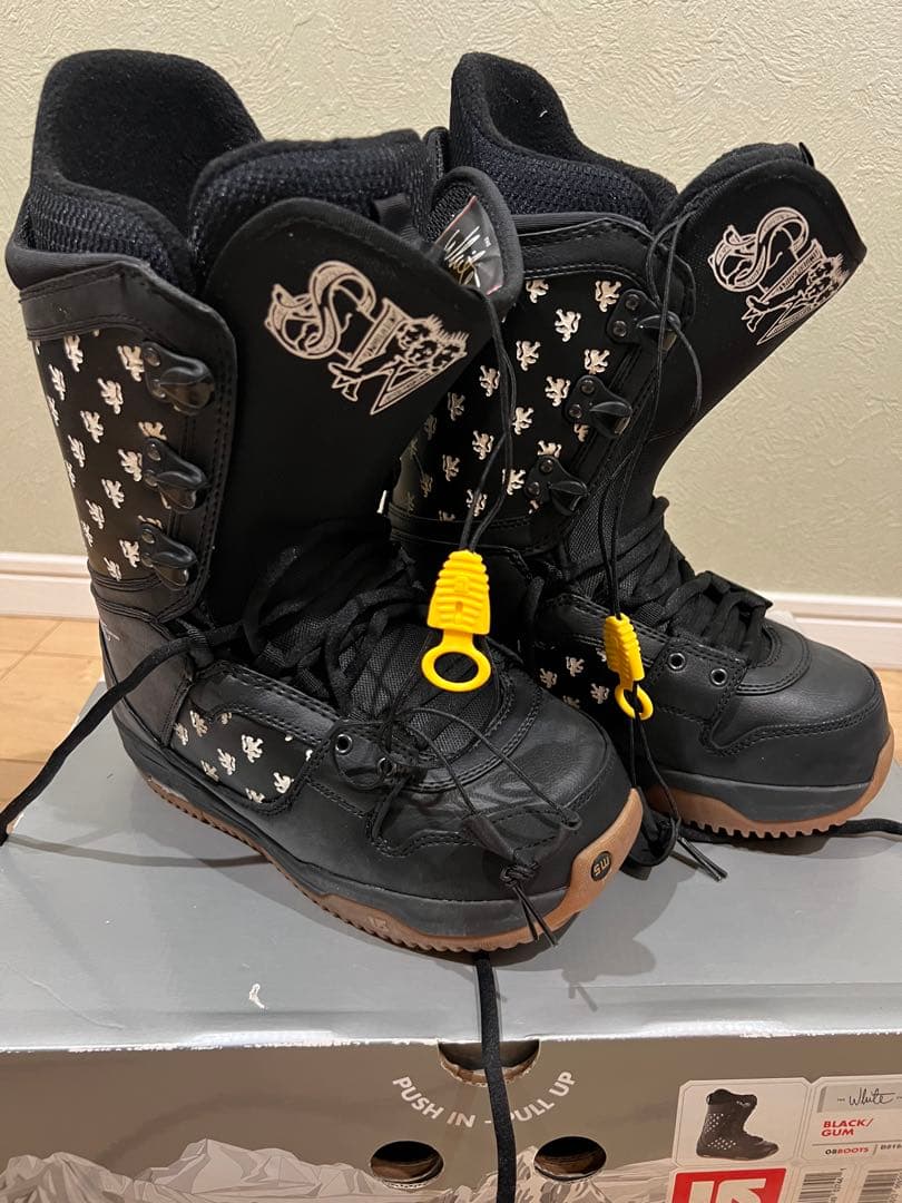 スノボブーツ　BURTON 24センチ
