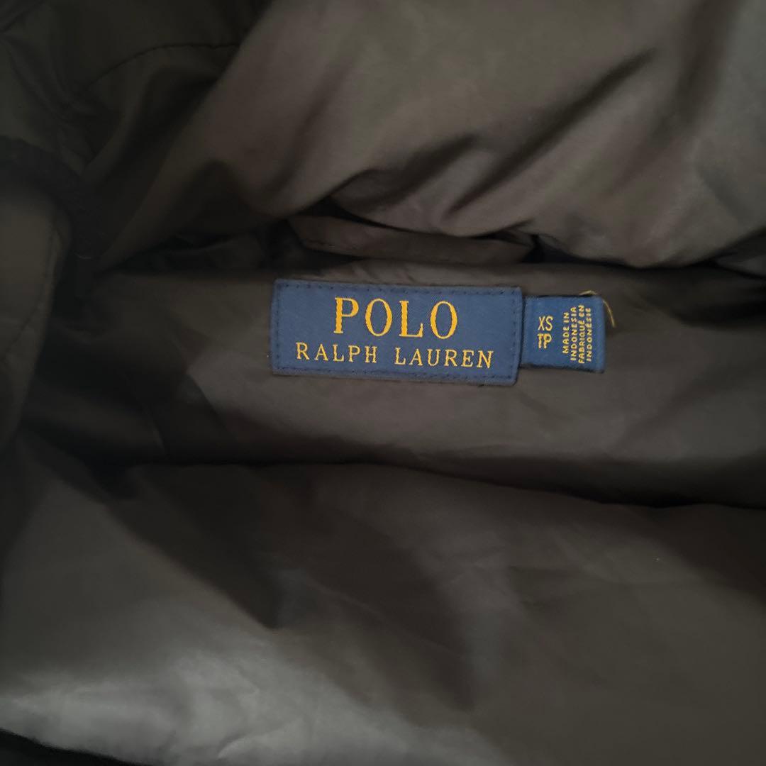 黒 フード付きダウンベスト