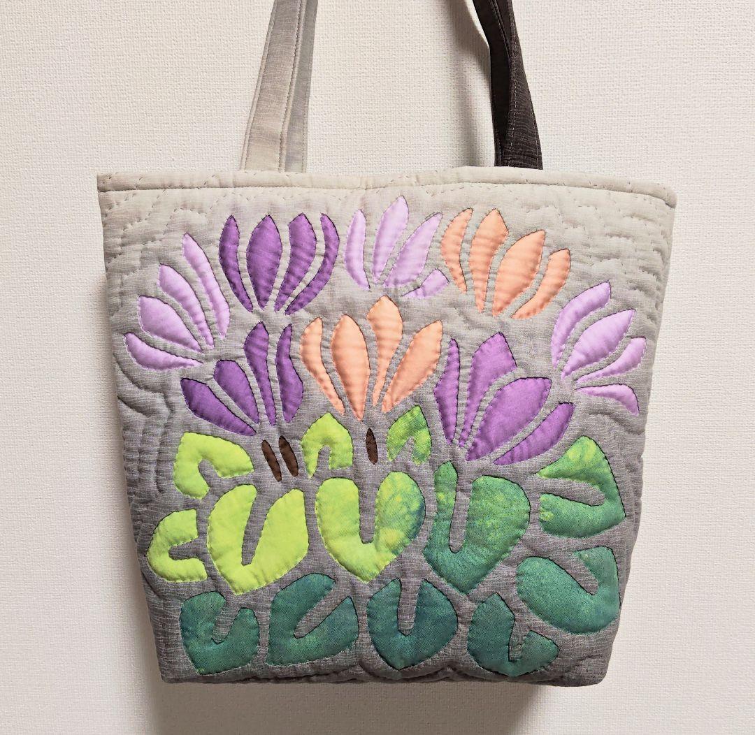 ハンドメイド ハワイアンキルトバッグ　（シクラメン）