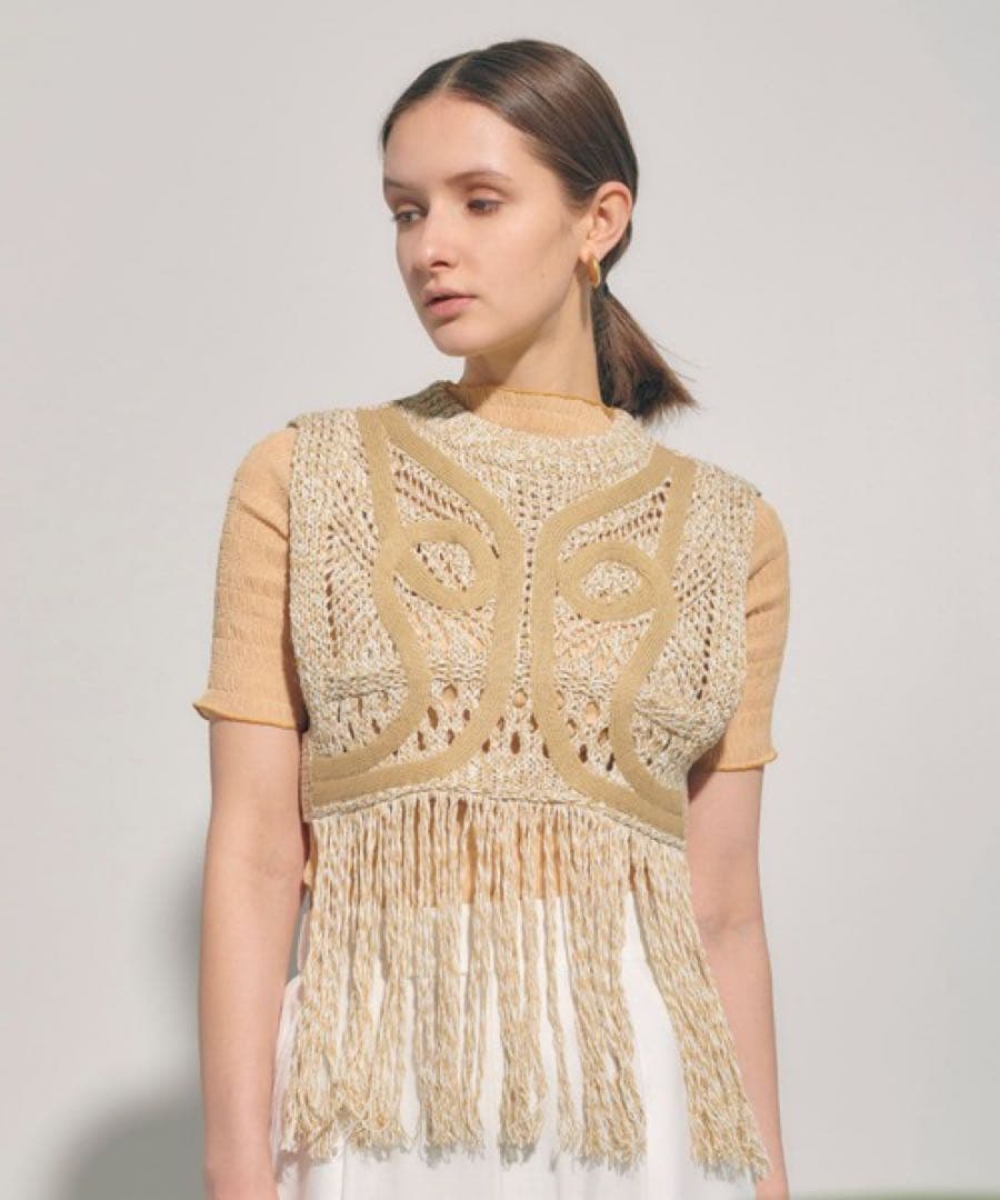 PUBLIC TOKYO クロシェライクフリンジベスト　Eaphi 神崎蓮音