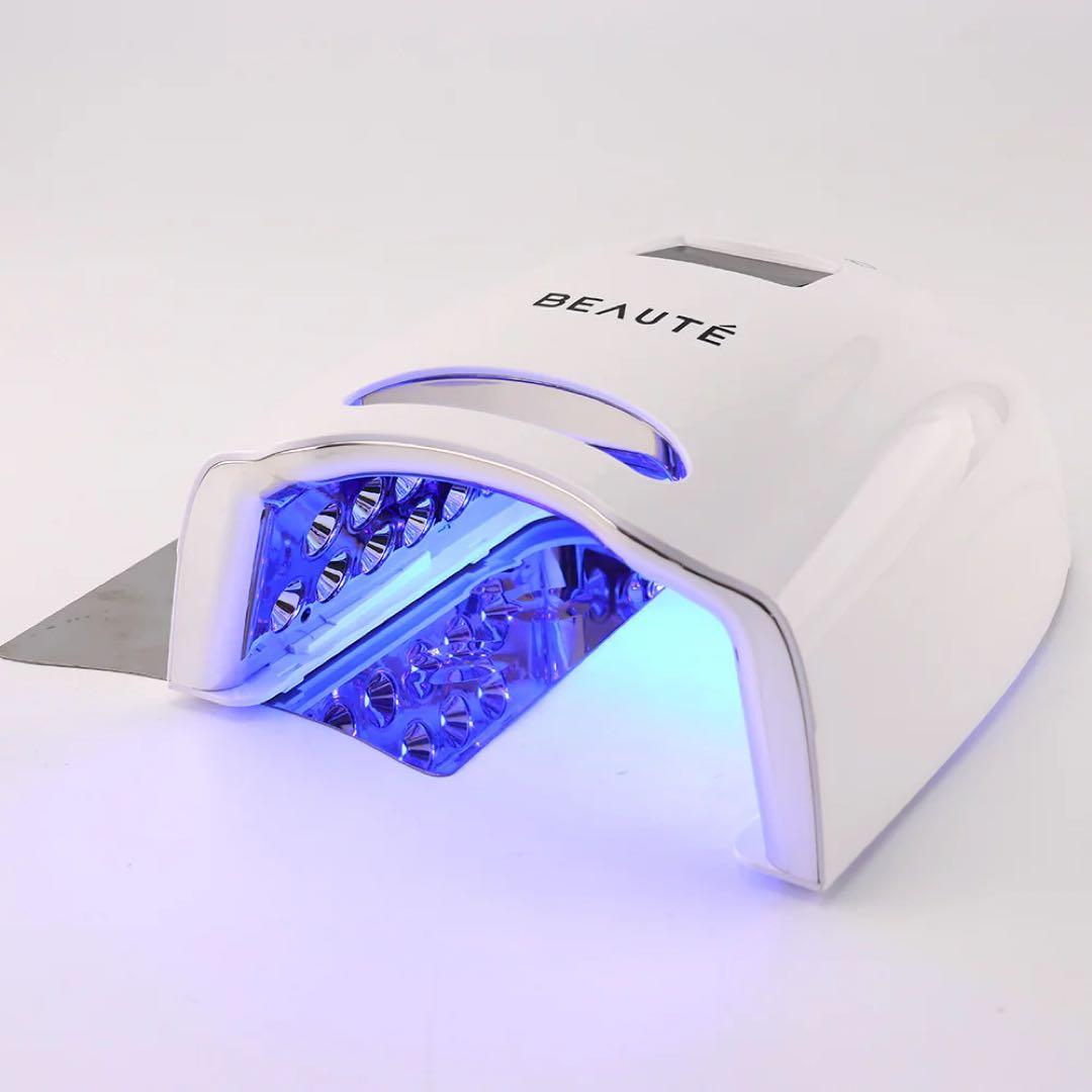 BEAUTE UV/LEDネイルランプ　128W ハイブリッド ランプ