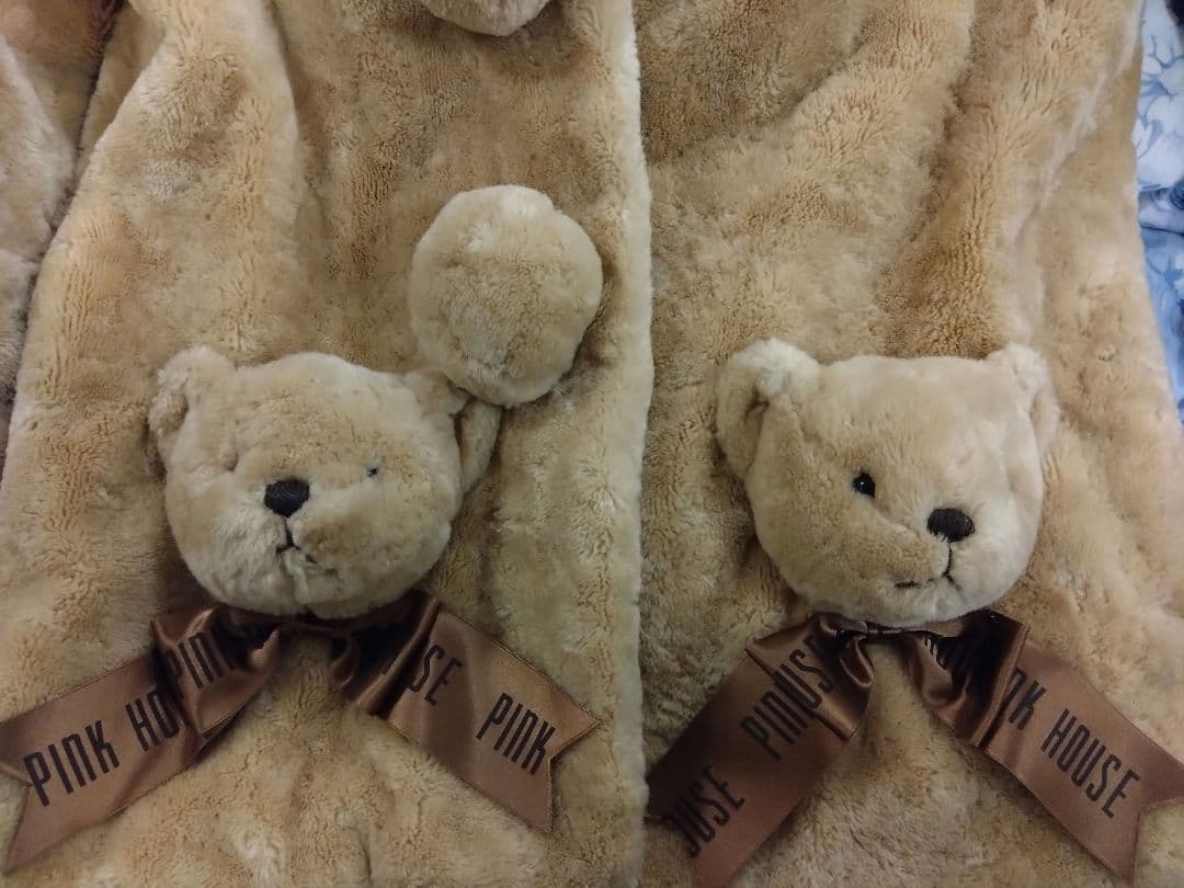 ピンクハウス くまモチーフ付き ファーコート